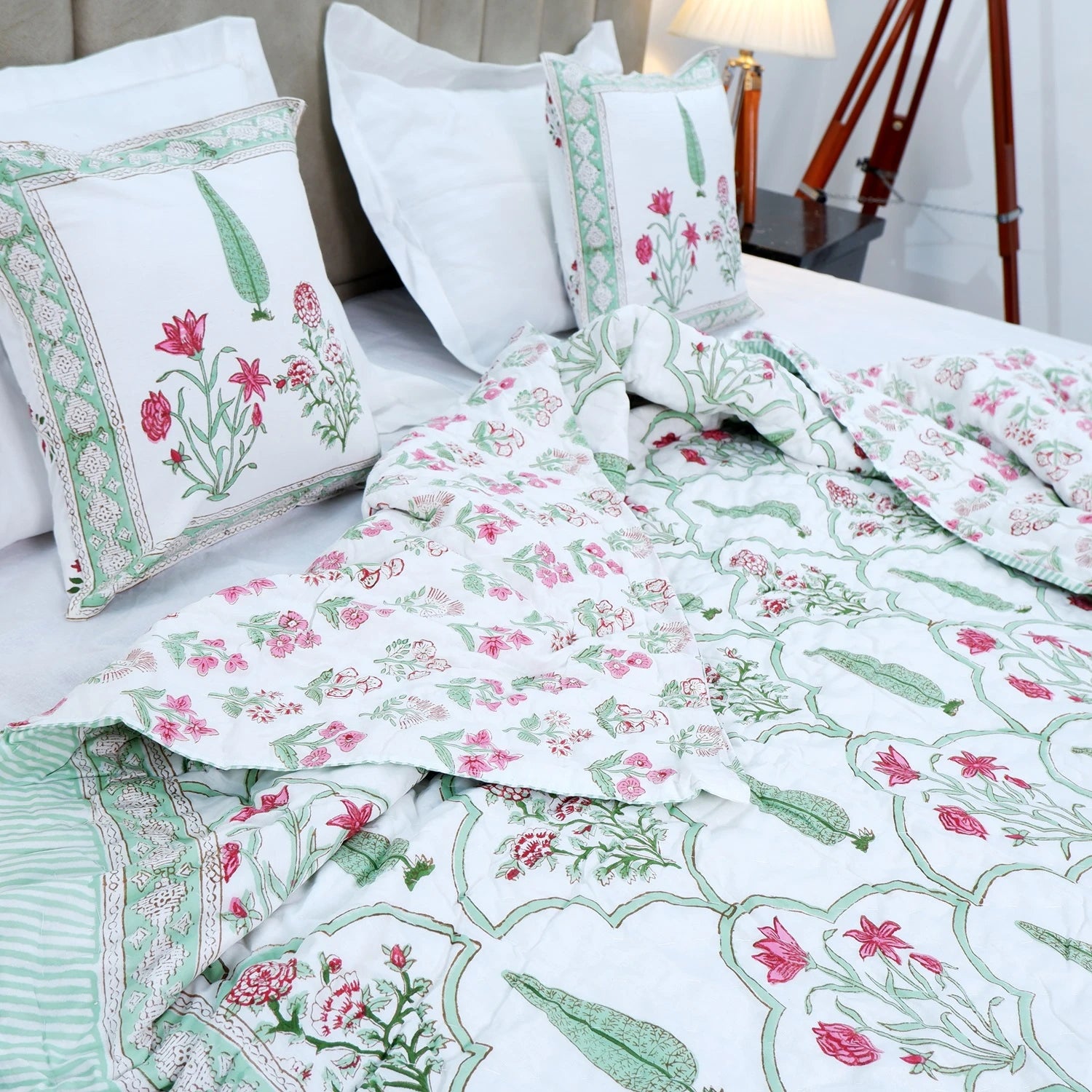 Jaipuri quilts double bed with floral patterns and soft cotton fabric for cozy bedding